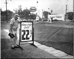 1950 Gas Wars 800x600